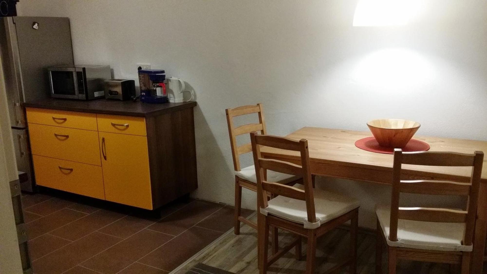 Ferienwohnung Rosie 켐니츠 외부 사진